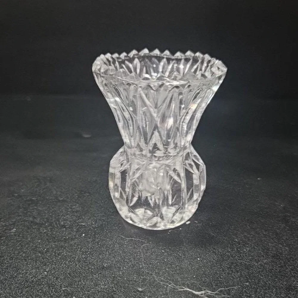 Crystal Thistle Pineapple Toothpick Holder, Vtg Glass Bud Vase, Saw Edge Design‎